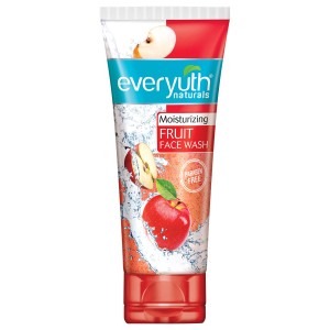 Everyuth Moisturizing Fruit Face Wash 100g